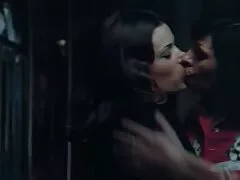Gợi cảm đằng sau những cảnh video với một busty các trang web xxx W