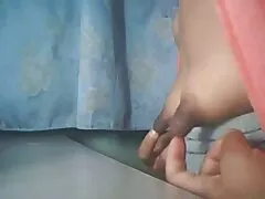 Busty cô gái tóc phim xxx cổ trang vàng Bella Bella